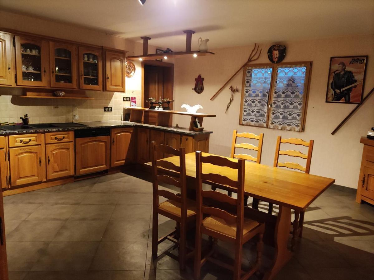 Maison Spacieuse Chez PopolCorbenay エクステリア 写真